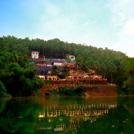 Daya Ayurvillage Kottakkal Extérieur photo